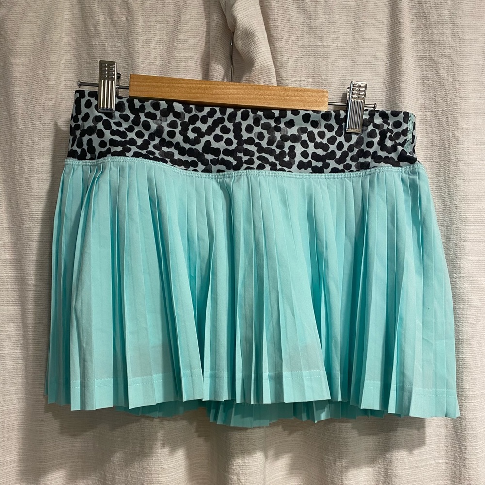 Lululemon pleated skirt